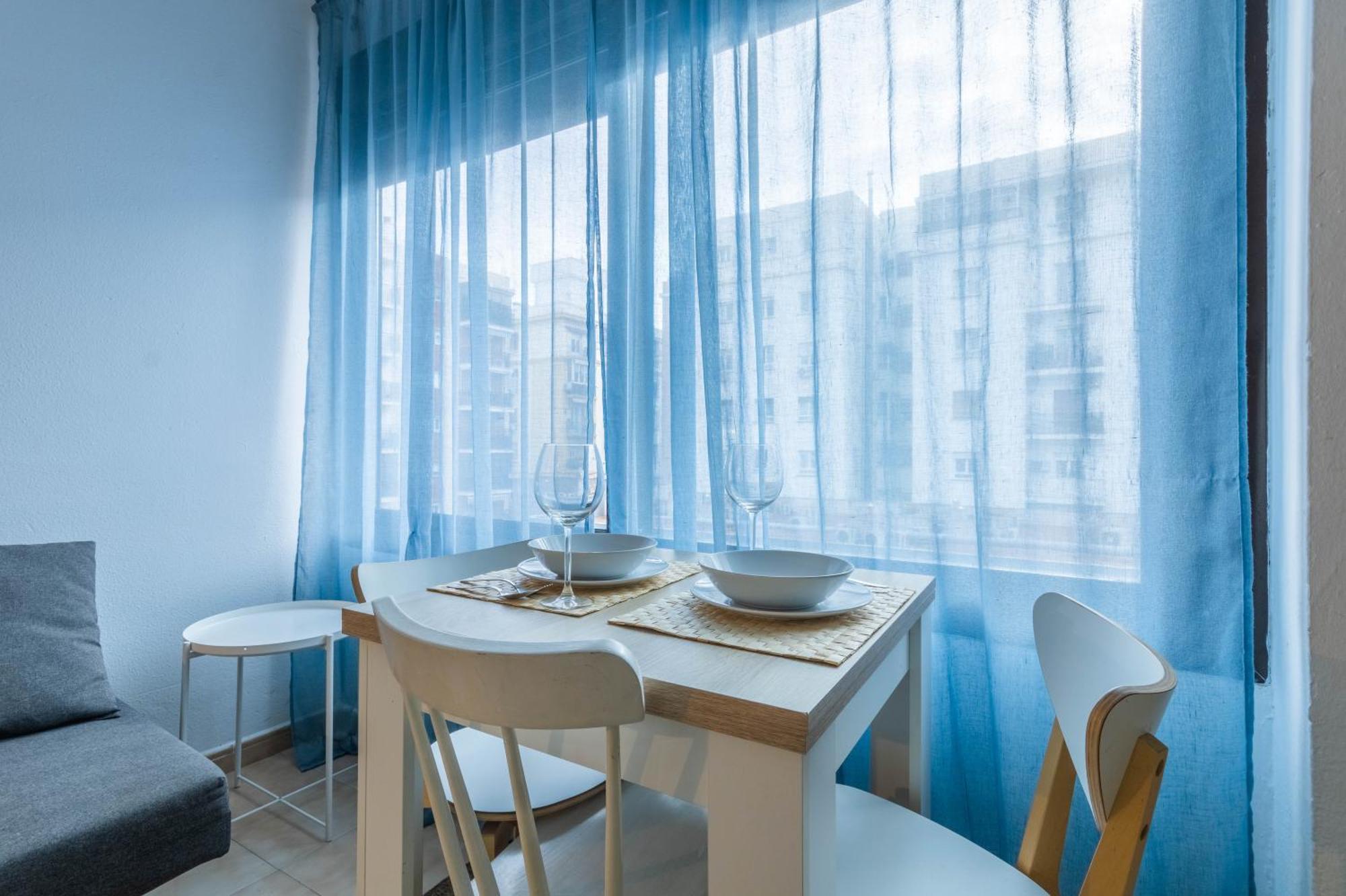 Nice And Cozy- 1Bd 1Bth- Triana Siviglia Esterno foto